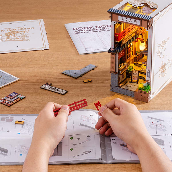 Rolife - Sakura Wine Alley